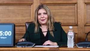 Μαρία Συρεγγέλα: Αγωγή σε βάρος της Ζωής Κωνσταντοπούλου – “Αν εκδικαστούν χρήματα θα πάνε σε φορείς”