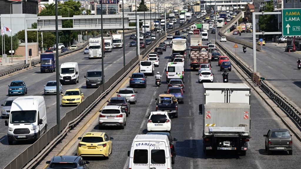 Κίνηση τώρα: Κομφούζιο στον Κηφισό, καθυστερήσεις και στην Αττική