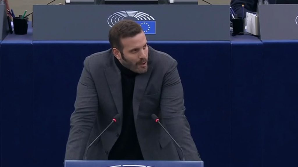 Νίκος Παππάς: Άφαντος μετά τον ξυλοδαρμό του δημοσιογράφου – Το τηλεφώνημα Φάμελλου – Αρβανίτη για τη διαγραφή του