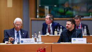 Οι ηγέτες της ΕΕ συμφώνησαν για δάνειο 90 δισ. ευρώ στην Ουκρανία – “Ενδεδειγμένη λύση” λέει ο Μητσοτάκης