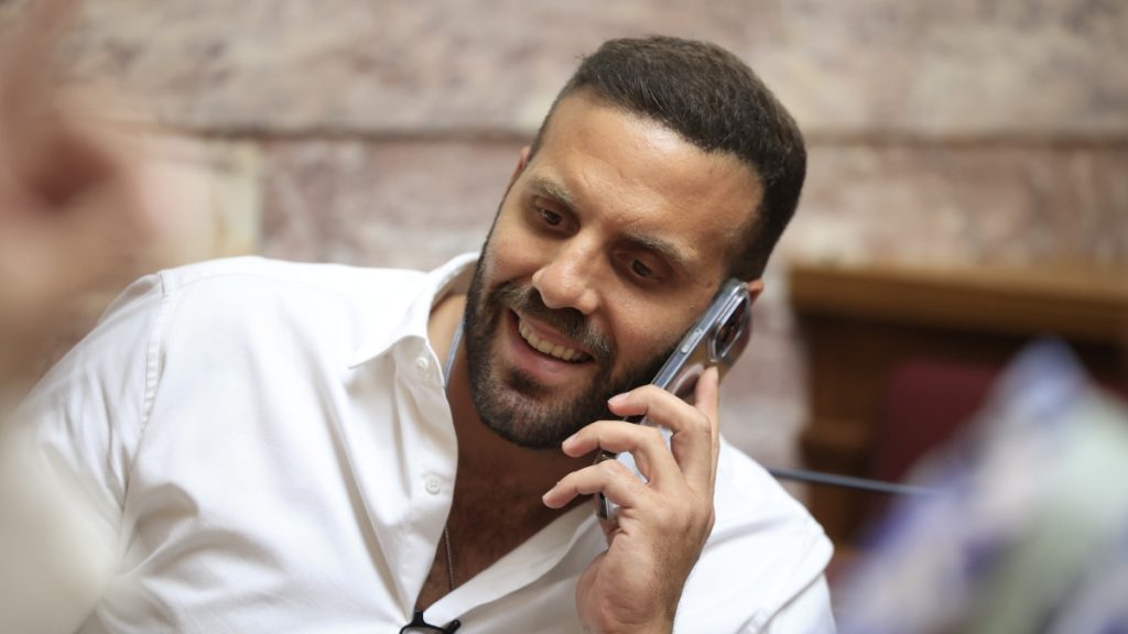 Νίκος Παππάς: “Ζητώ συγγνώμη για την πράξη μου, αλλά δεν γρονθοκόπησα κανέναν”