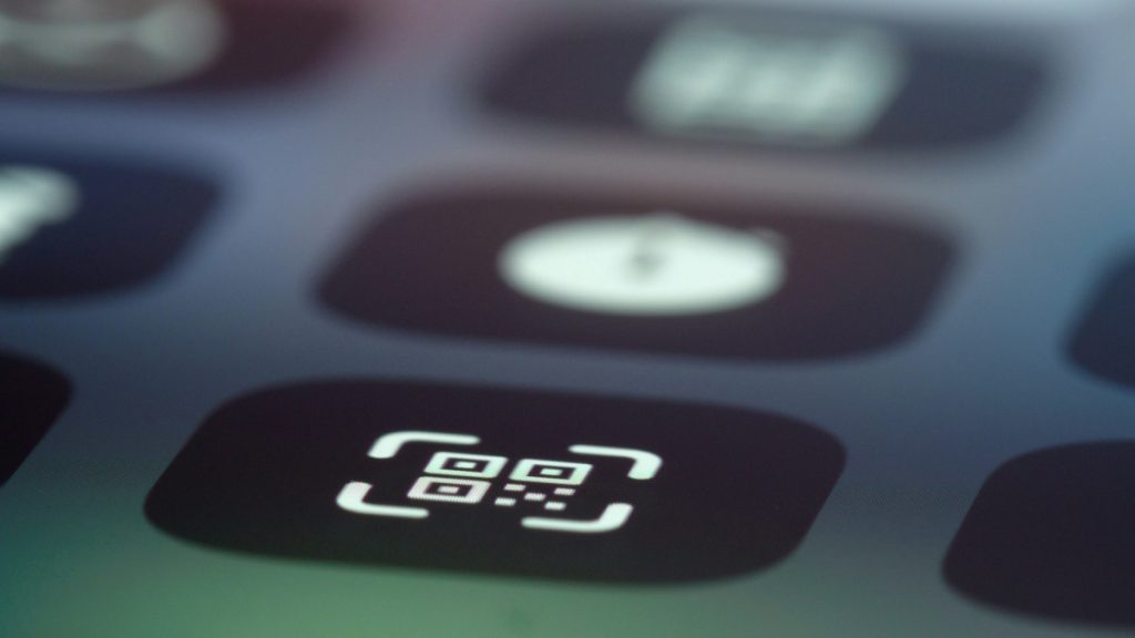 ΑΑΔΕ: QR Code και Barcode για εύκολες και γρήγορες πληρωμές οφειλών