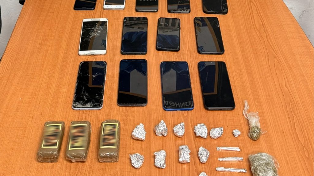 Μεταξουργείο: Είχαν κρύψει την κάνναβη σε… σωλήνα απορροφητήρα – 2 συλλήψεις (βίντεο)