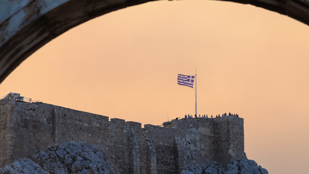 L’ Espresso: “Η ρεβάνς της Ελλάδας: Ήταν ένα βήμα πριν από την έξοδο από το ευρώ και πέρασε στην ανάκαμψη”