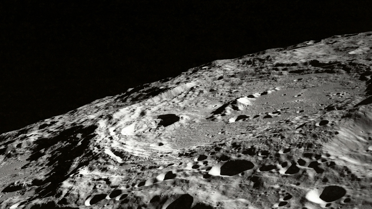 Η Ρωσία σχεδιάζει να κατασκευάσει πυρηνικό σταθμό στη Σελήνη μέχρι το 2036