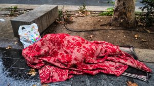 Υποστήριξη αστέγων και εξαρτημένων πολιτών στην Αττική λόγω χαμηλών θερμοκρασιών και παγετού