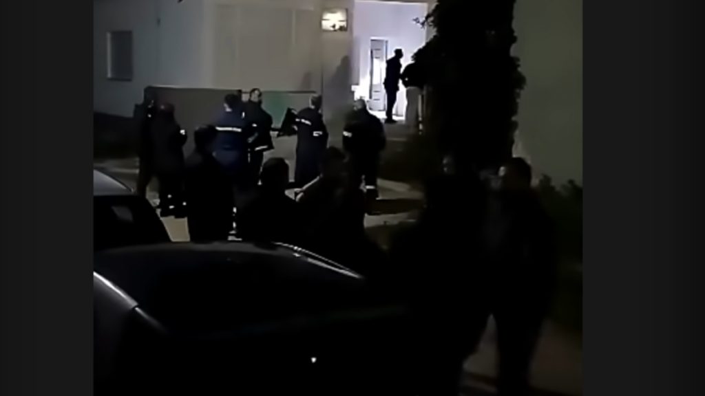 Αλεξανδρούπολη: Ζευγάρι εντοπίστηκε νεκρό μέσα στο σπίτι του – Δεν είχαν δώσει για μέρες σημάδια ζωής (βίντεο)