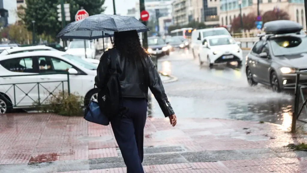 Kristin: Κακοκαιρία 24 ωρών με έντονες καταιγίδες σε Αττική και άλλες 8 περιοχές – Ξαναχαλάει ο καιρός το Σαββατοκύριακο