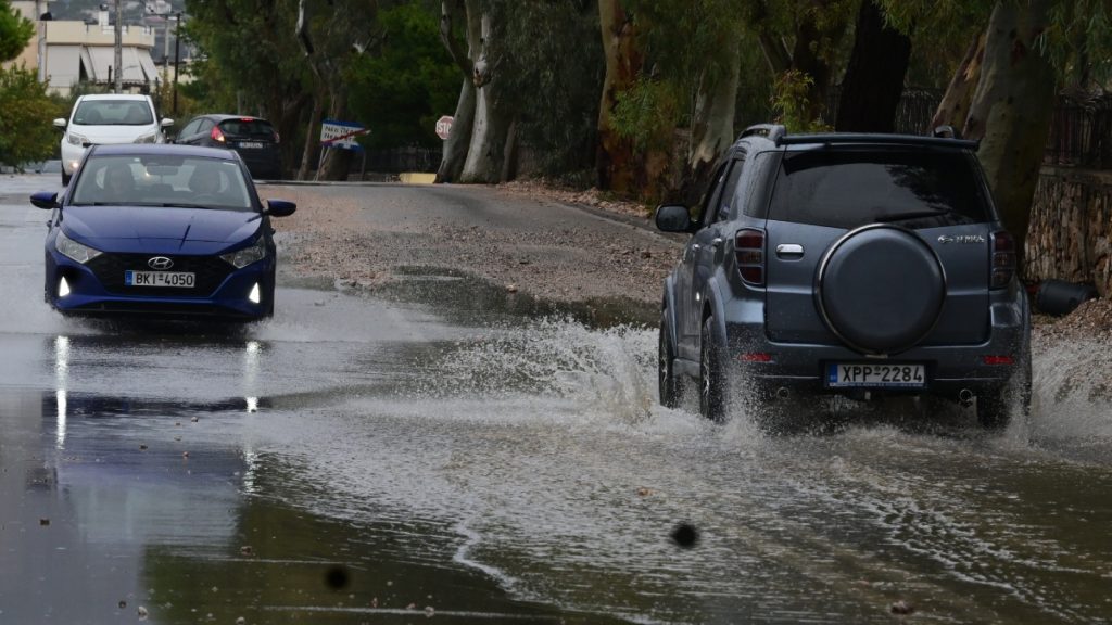 Κακοκαιρία Byron: Ποιοι δρόμοι άνοιξαν και ποιοι παραμένουν κλειστοί