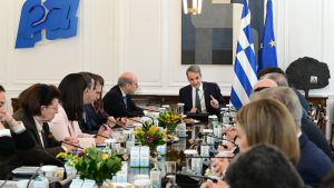 Σήμερα το τελευταίο Υπουργικό Συμβούλιο της χρονιάς με φόντο τις αγροτικές κινητοποιήσεις – Τι θα πει ο Μητσοτάκης