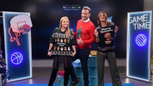 Ο Χρήστος Μενιδιάτης στο εορταστικό Game Time: Το ντουέτο με τον Ντέμη Νικολαΐδη και ο Μέσι σε ρόλο του Άη Βασίλη