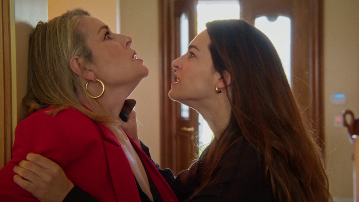 «Να μ’ αγαπάς» – Πέμπτη (11/12): Η Άννα σε σοκ απειλεί με μαχαίρι την Σοφία και τον Θεόφιλο