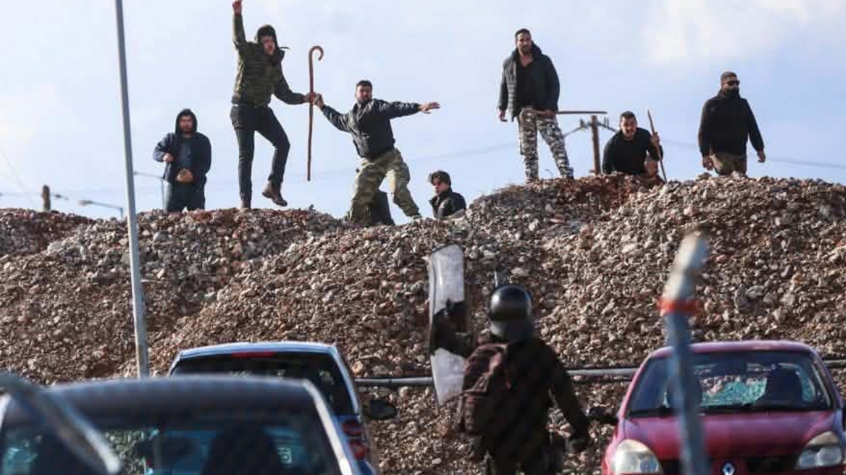 Κρήτη: Ταυτοποιήθηκαν οι αγρότες που τραυμάτισαν αστυνομικούς σε Ηράκλειο και Χανιά – Κατηγορούνται για εγκληματική οργάνωση