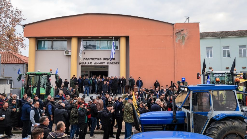 Αγρότες: Κλιμακώνουν τις κινητοποιήσεις – Αυτά είναι τα αιτήματά τους