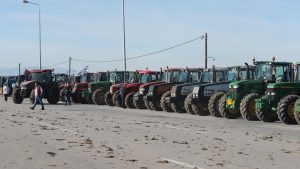 Μπλόκο αγροτών στα Μάλγαρα: Άνοιξε η εθνική οδός στο ρεύμα προς Θεσσαλονίκη – Έμφραγμα” στη ΠΑΘΕ, πού υπάρχουν μπλόκα