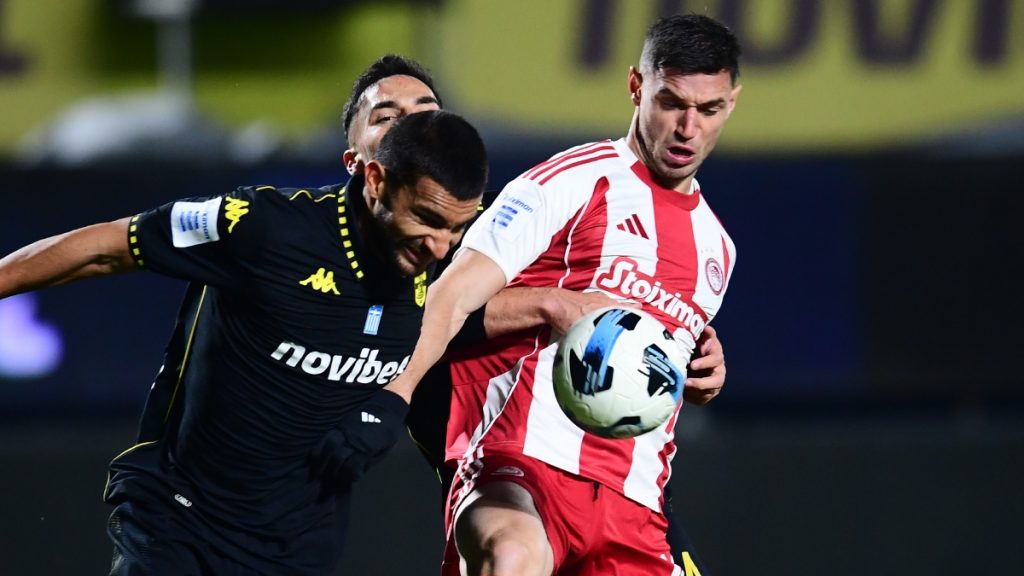 Άρης – Ολυμπιακός 0-0: Μοιρασιά στο ντέρμπι με δυο αποβολές