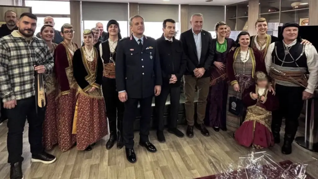 Πρωτοχρονιάτικα κάλαντα στη Γενική Αστυνομική Διεύθυνση Αττικής