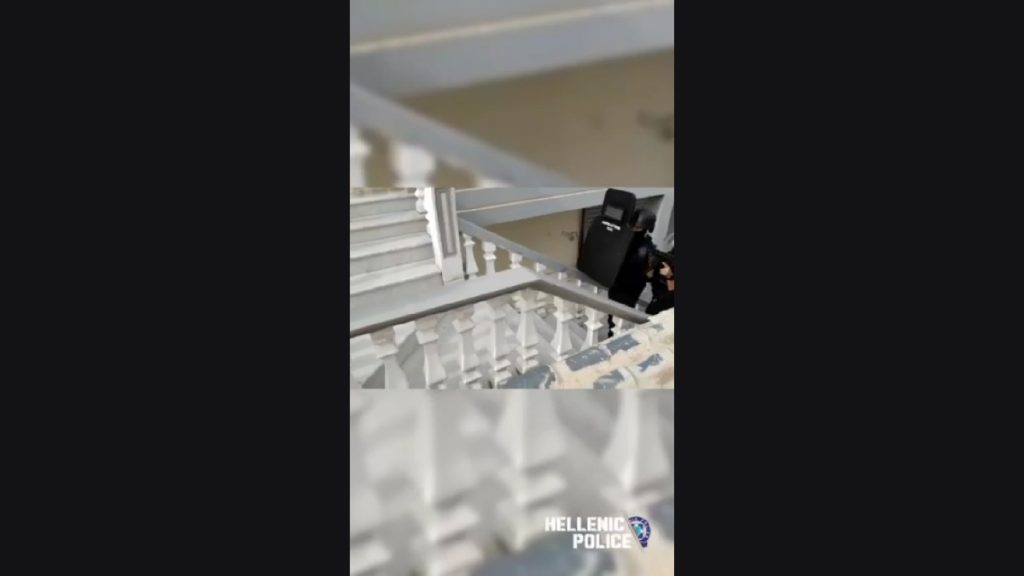 Βίντεο-ντοκουμέντο από την επιχείρηση εξάρθρωσης μεγάλου κυκλώματος διαρρηκτών στην Αττική