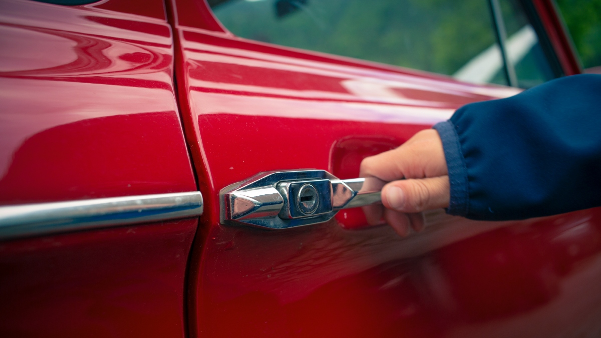 Σοκαριστικός τραυματισμός 63χρονου στη Λευκωσία: Πιάστηκε ο λαιμός του σε πόρτα αυτοκινήτου – Νοσηλεύεται διασωληνωμένος