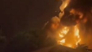 Αυστραλία: Τεράστια έκρηξη σε εργοστάσιο σκουπιδιών – Φλόγες πάνω από 100 μέτρα