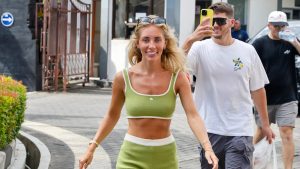 Bonnie Blue: Συνελήφθη με 17 άντρες στο Μπαλί και τη γλίτωσε με πρόστιμο 10 ευρώ (vids)