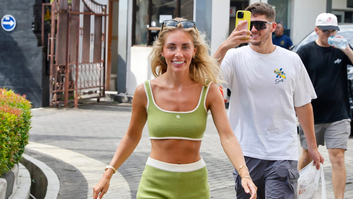 Bonnie Blue: Συνελήφθη με 17 άντρες στο Μπαλί και τη γλίτωσε με πρόστιμο 10 ευρώ (vids)