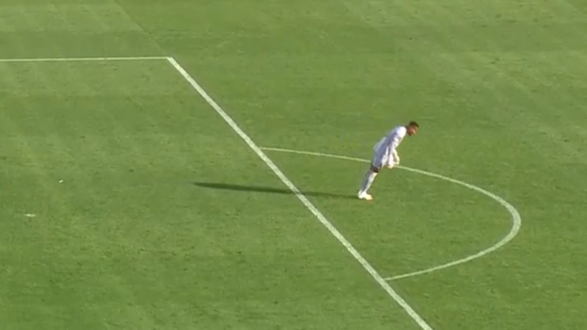 Γουινέα – Σουδάν: Σοκαριστική στιγμή στο Copa Africa – Κατέρρευσε ο τερματοφύλακας Ζεσούς Οβόνο (βίντεο)