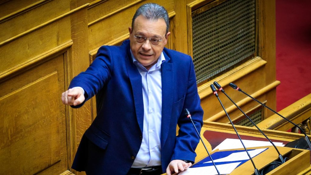 Φάμελλος: «Δεν είστε υπουργός Ανάπτυξης κ. Θεοδωρικάκο, αλλά υπουργός ακρίβειας»