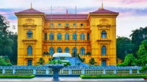 Γαλλία: Στο εδώλιο ο φροντιστής των ασημικών του Ελιζέ – Κατηγορείται για κλοπή πολύτιμων αντικειμένων