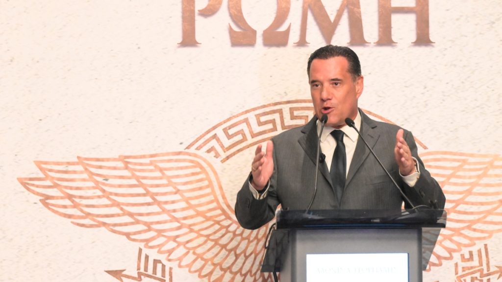 Άδωνις Γεωργιάδης: Υπέβαλε μήνυση σε χρήστη του twitter που τον κατηγορεί για λογοκλοπή στο νέο του βιβλίο