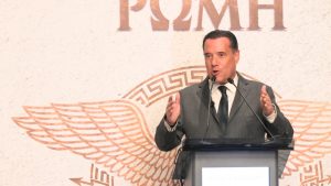 Άδωνις Γεωργιάδης: Υπέβαλε μήνυση σε χρήστη του twitter που τον κατηγορεί για λογοκλοπή στο νέο του βιβλίο