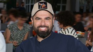 Γιώργος Παπαδόπουλος: Στο νοσοκομείο ο τραγουδιστής – Η ανακοίνωση για την περιπέτεια υγείας του