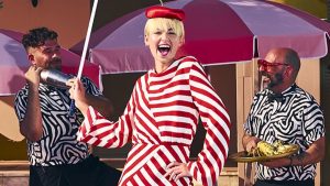 GNTM 6: Aποχώρησε η Άννα από το ριάλιτι μόδας – Τα δάκρυα της Ηλιάνας Παπαγεωργίου (vid)