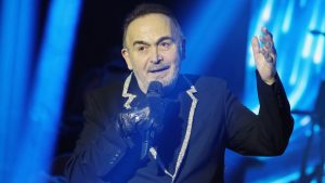 Εβίτα Σερέτη: «Είχα πονοκέφαλο – Με άγγιξε ο Σταμάτης Γονίδης στο μέτωπο, προσευχήθηκε και μου πέρασε»