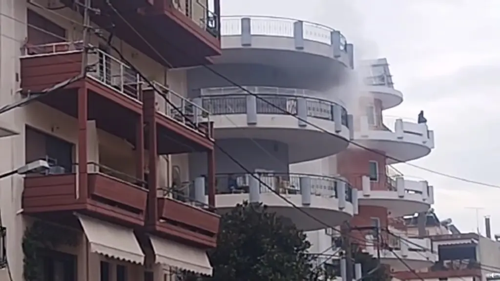 Ιωάννινα: Συναγερμός στην Πυροσβεστική για φωτιά σε διαμέρισμα