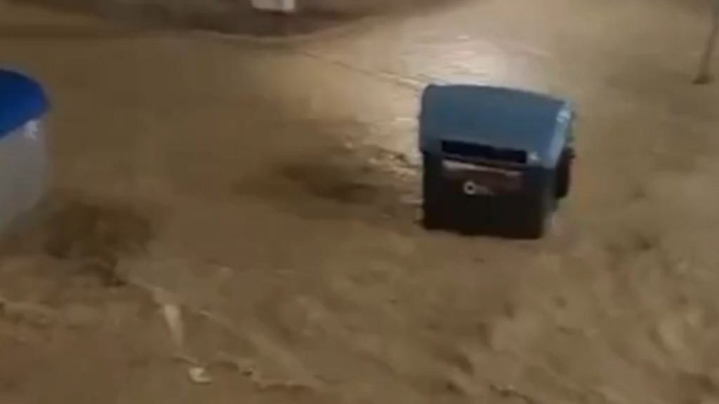 Ισπανία: “Πνίγηκε” από τις καταρρακτώδεις βροχές η Μάλαγα – Τεράστια προβλήματα και στην Μούρθια