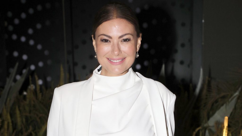 Δέσποινα Καμπούρη: «Χωρίζουν όσοι δεν αντέχουν το μαζί – Κανένας δεν πρέπει να καταπιέζεται»