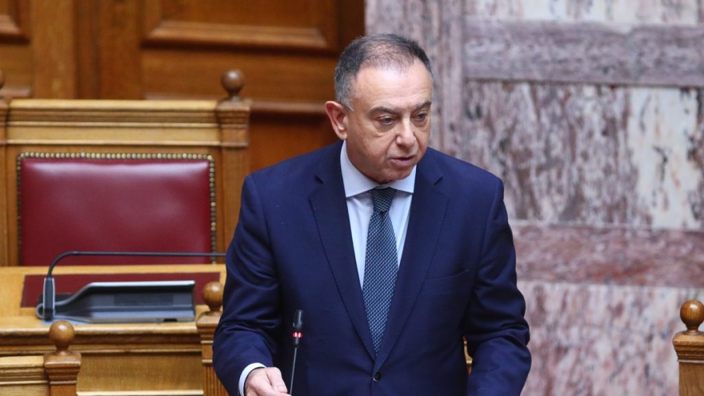 Κέλλας για ΕΛΓΑ: “Ζητάμε συγγνώμη – Εκ παραδρομής χθες παρακρατήθηκαν οι εισφορές”