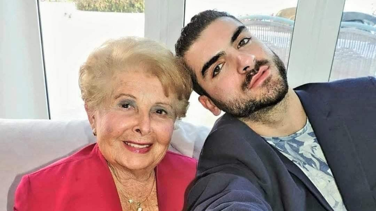 Βέφα Αλεξιάδου: Στενός φίλος της μιλά στο DEBATER – «Μια ζωή γεμάτη πίστη, απώλειες και μεγαλείο» (pics)