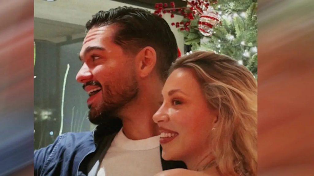 Η τρυφερή φωτογραφία της Γαρυφαλλιάς Καληφώνη με τον Χρήστο Μάστορα για τη γιορτή του