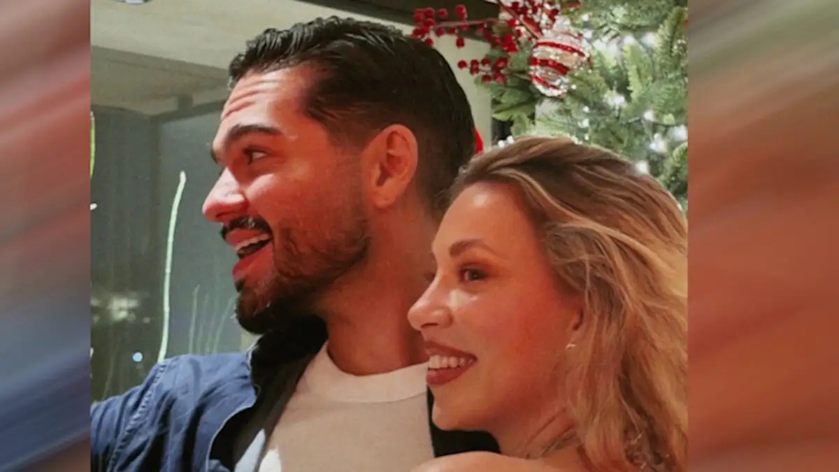 Η τρυφερή φωτογραφία της Γαρυφαλλιάς Καληφώνη με τον Χρήστο Μάστορα για τη γιορτή του