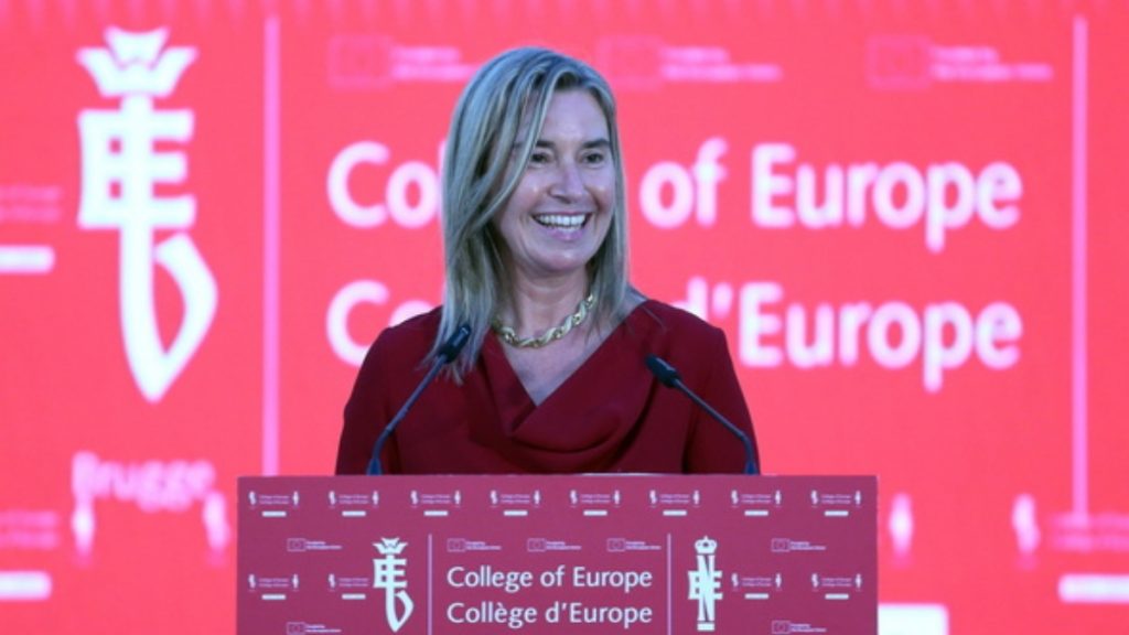 Ελεύθερη, αλλά με βαριές κατηγορίες, η Φεντερίκα Μογκερίνι – Δεν θεωρείται ύποπτη διαφυγής