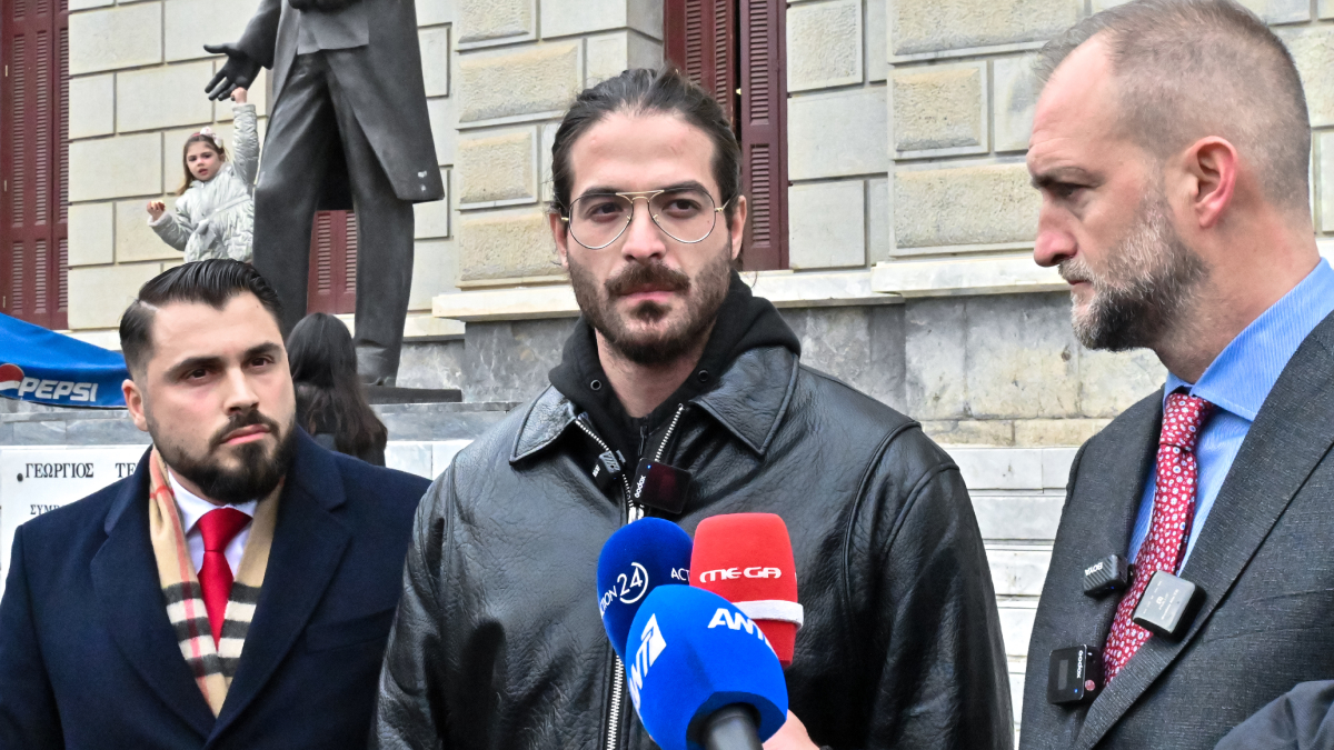 Άρης Μουγκοπέτρος: Αθωώθηκε μετά τη μήνυση της εν διαστάσει συζύγου του για ενδοοικογενειακή απειλή