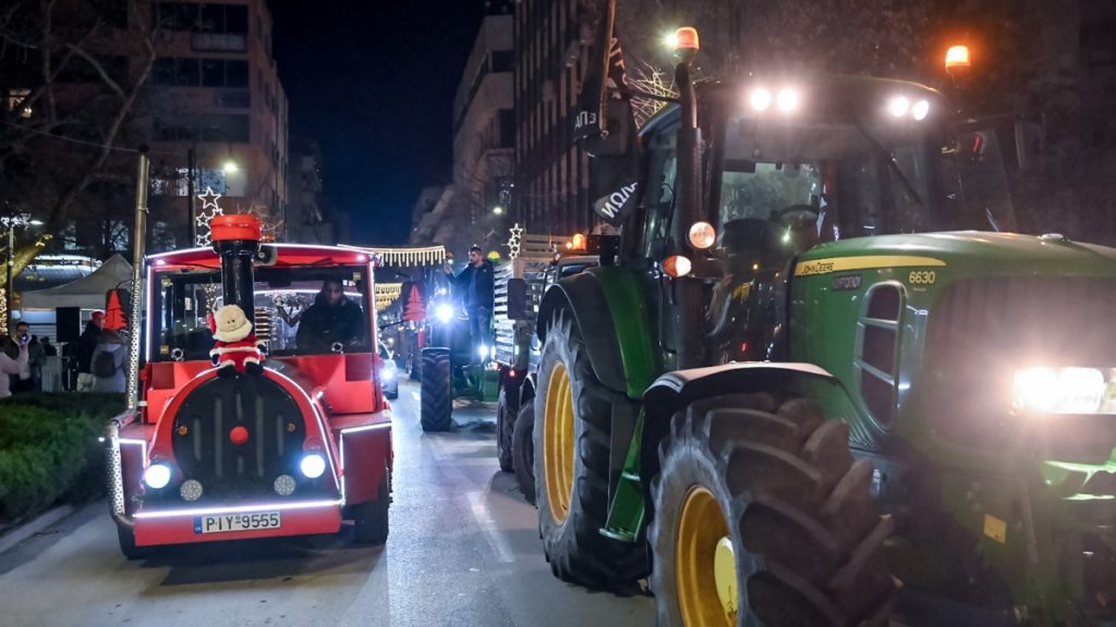 Αγρότες: Ετοιμάζουν Πρωτοχρονιά στα μπλόκα με κλιμάκωση των κινητοποιήσεων τους – Σκληραίνουν κι άλλο τη στάση τους μετά τις γιορτές