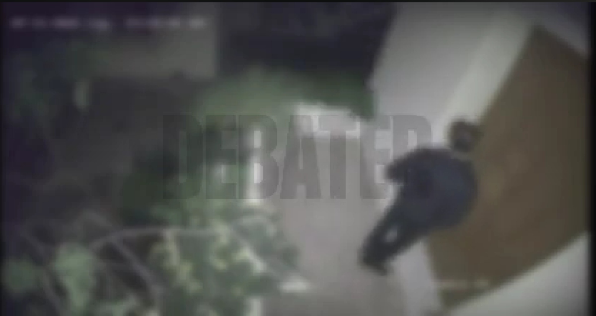 Βίντεο-ντοκουμέντο: 21χρονος διαρρήκτης προσπαθεί να «μπουκάρει» σε σπίτι στη Νέα Σμύρνη