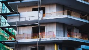 Εργατικό ατύχημα στην Πάτρα: Οικοδόμος έπεσε από κτίριο – Νοσηλεύεται σε σοβαρή κατάσταση