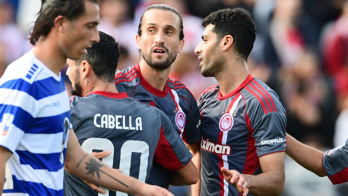 Ελλάς Σύρου – Ολυμπιακός 2-5: Πανδαισία τερμάτων με πρωταγωνιστή τον Γιαζίτσι 