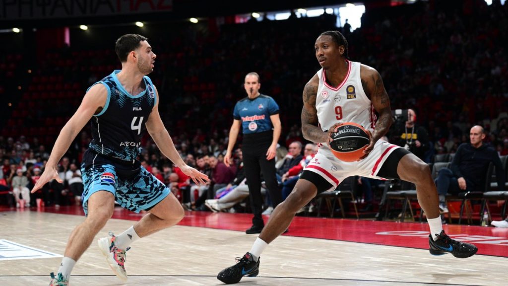 Τελειώνει ο Σέιμπεν Λι από τον Ολυμπιακό – Οδεύει προς Εφές