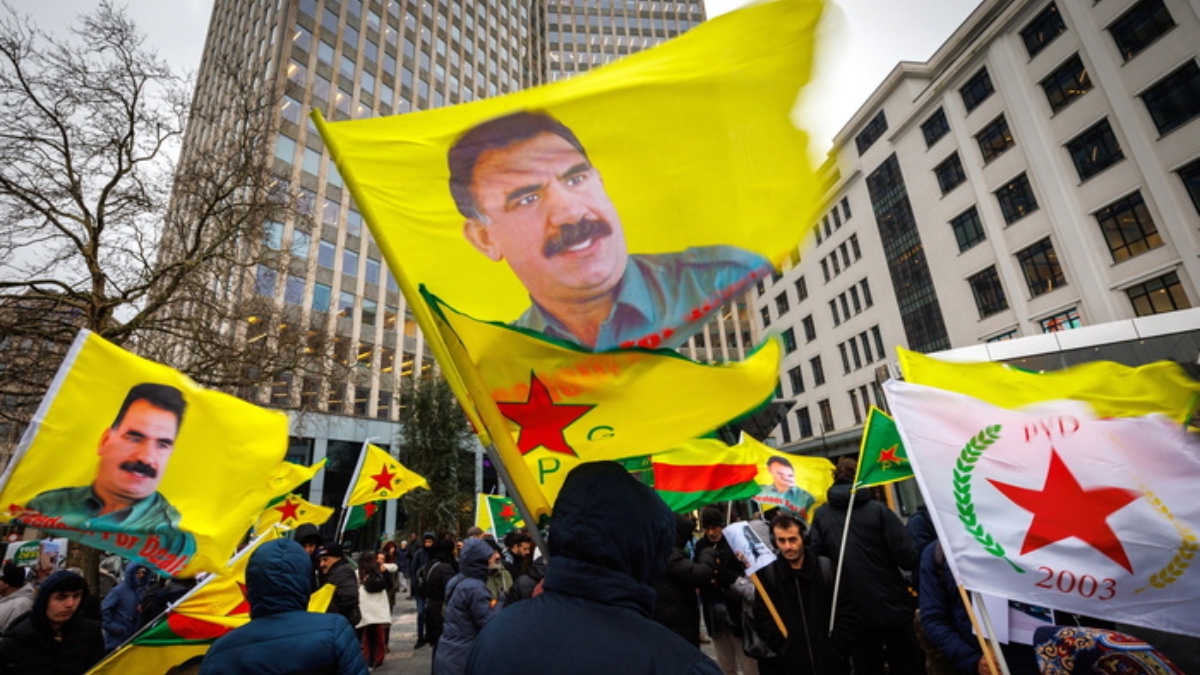 Κάλεσμα Οτσαλάν στην Τουρκία να διευκολύνει την επίτευξη συμφωνίας ανάμεσα στις Συριακές Δημοκρατικές Δυνάμεις και την Δαμασκό