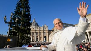 Στη λίστα της Vogue και των ΝΥΤ με τους πιο καλοντυμένους ανθρώπους για το 2025 ο Πάπας Λέων